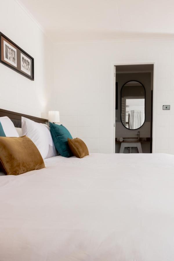 Capricorn Hotel Сува Екстериор снимка