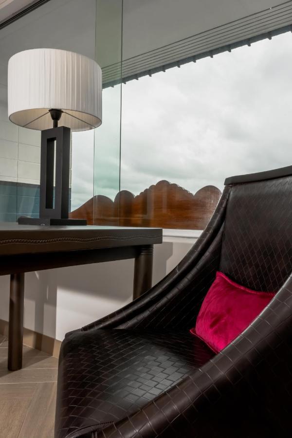 Capricorn Hotel Сува Екстериор снимка